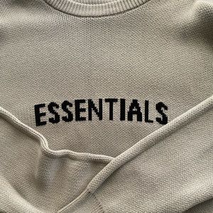Essentials Knit pullover